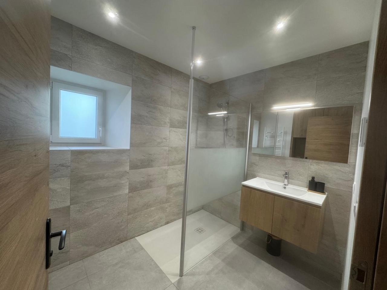 Maison Leonora Saint-Genix-sur-Guiers Екстер'єр фото